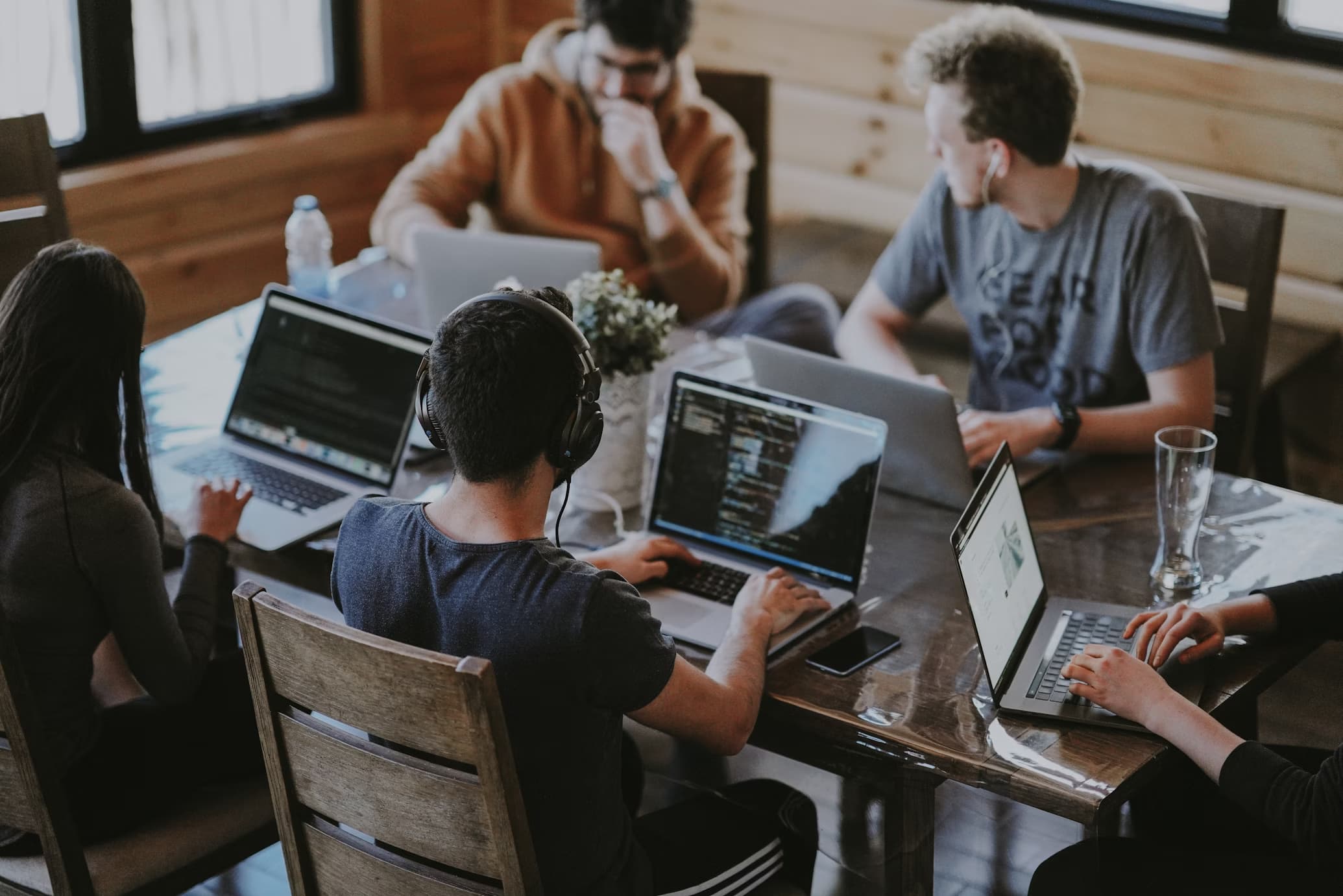  AI Courses to Stay Ahead in Your Career